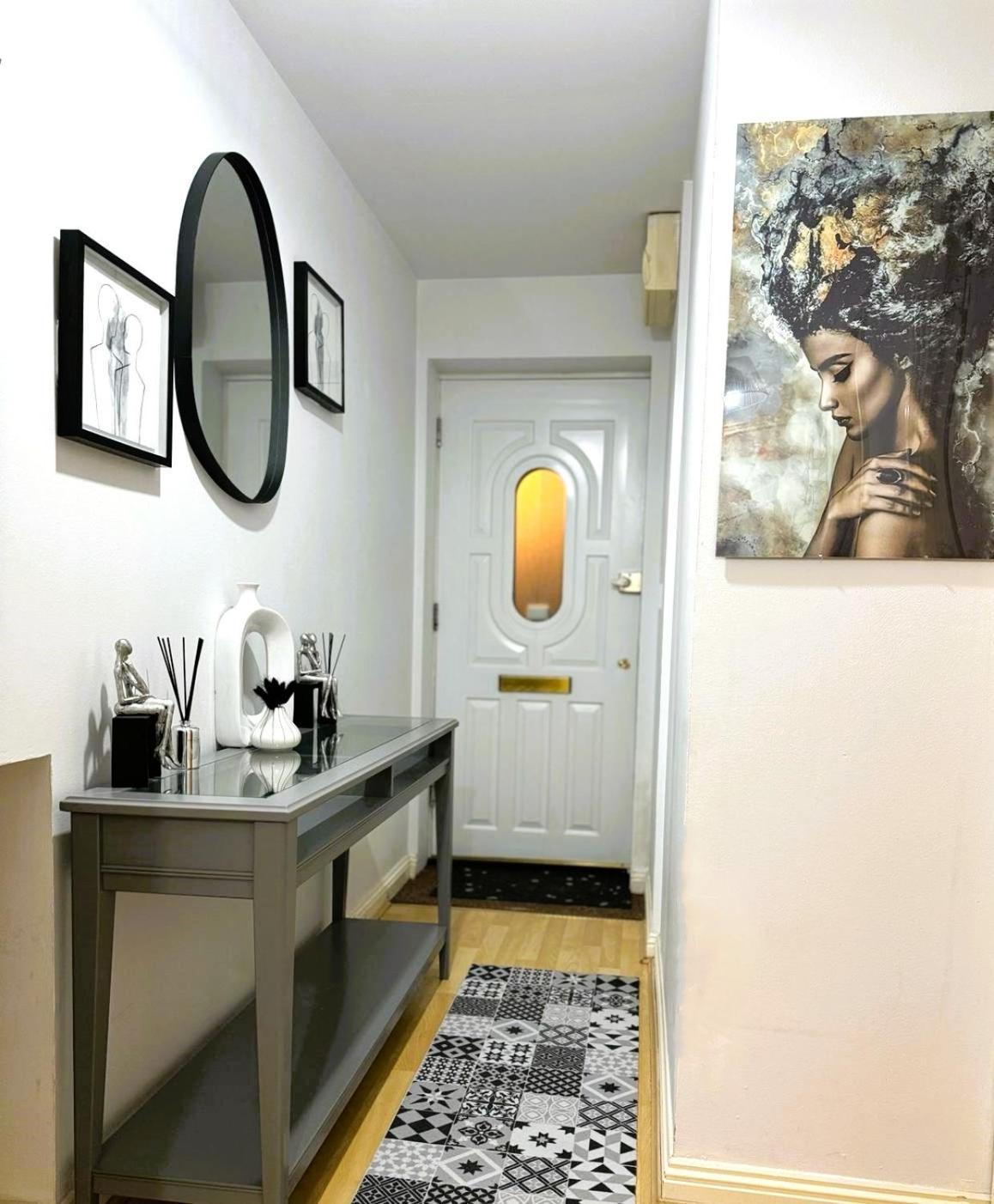 Large Cosy 2 Bedroom Ground Floor Flat In Stevenage Sg1 Sleeps 4-5 Free Parking Ngoại thất bức ảnh